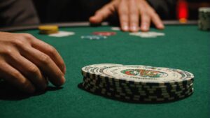 1 Chip Poker Bằng Bao Nhiêu Tiền